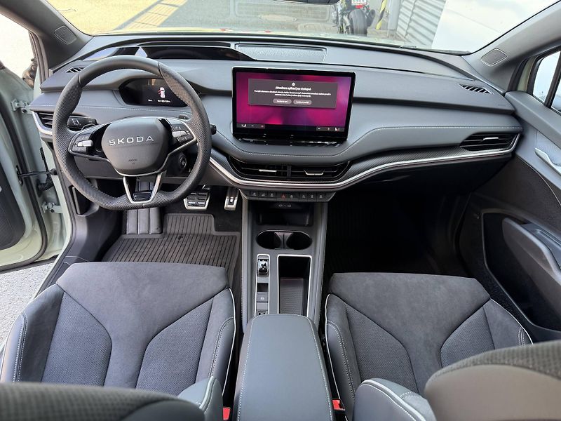 Škoda Elroq (2026) Sportline 85 82 kWh - fotka 6 z 24