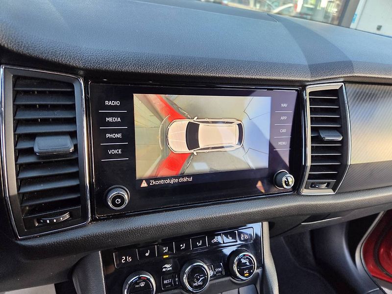 Škoda Kodiaq (2018) 2.0 TDI DSG 4x4 Sportline 7mís - fotka 29 z 50