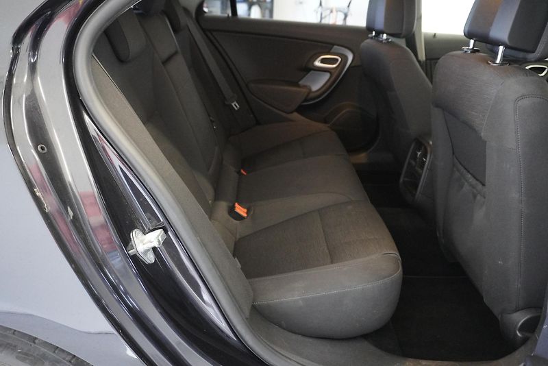 Saab 9-5 1.9 TID4 140kW - fotka 24 z 27