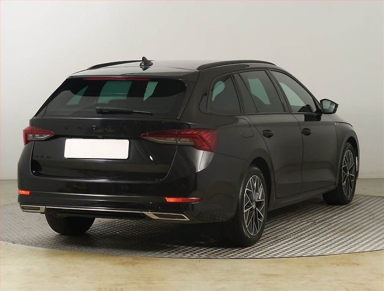 Škoda Octavia (2023) 2.0 TDI - fotka 5 z 26