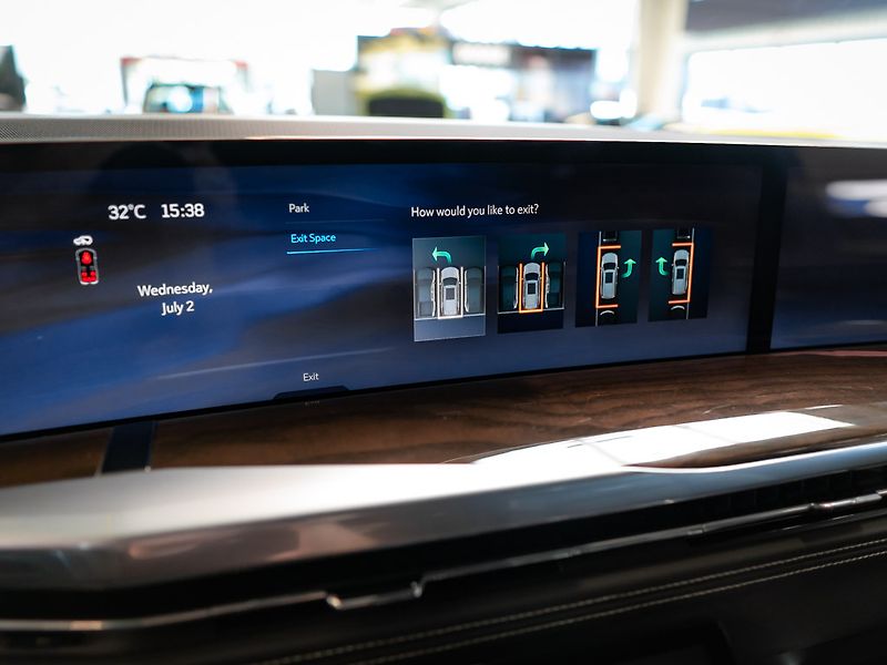 Cadillac Escalade (2026) 6.2 V8 Sport Platinum 2026 - fotka 34 z 46