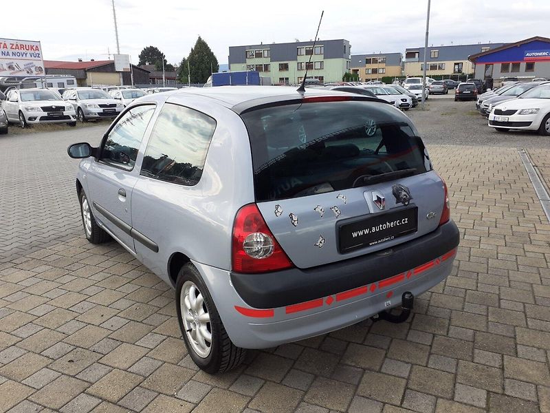 Renault Clio (2004) 1.2 - fotka 5 z 16