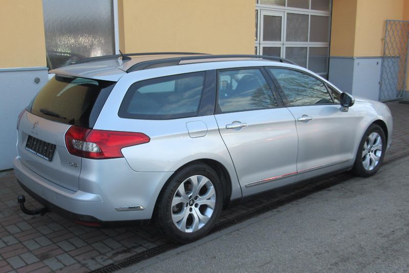 Citroën C5 2.0 HDi  AUT. KLIMA TAŽNÉ - fotka 5 z 19
