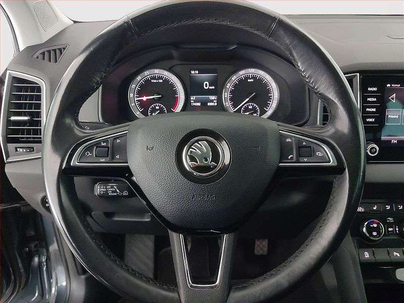 Škoda Karoq (2017) Style 1.6 TDI, Serv.kniha - fotka 17 z 23