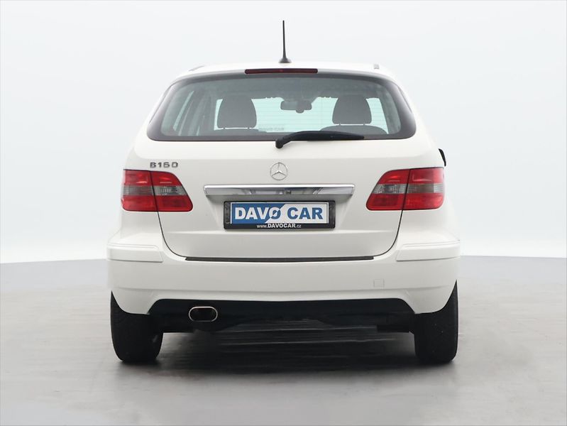 Mercedes-Benz Třídy B 1,5 160 70kW CZ Klima 82.300km - fotka 6 z 27