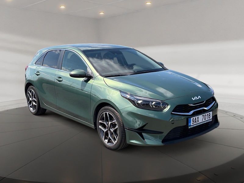 Kia Ceed (2023) TOP 1.5T-GDI 118kW CZ DPH - fotka 3 z 11