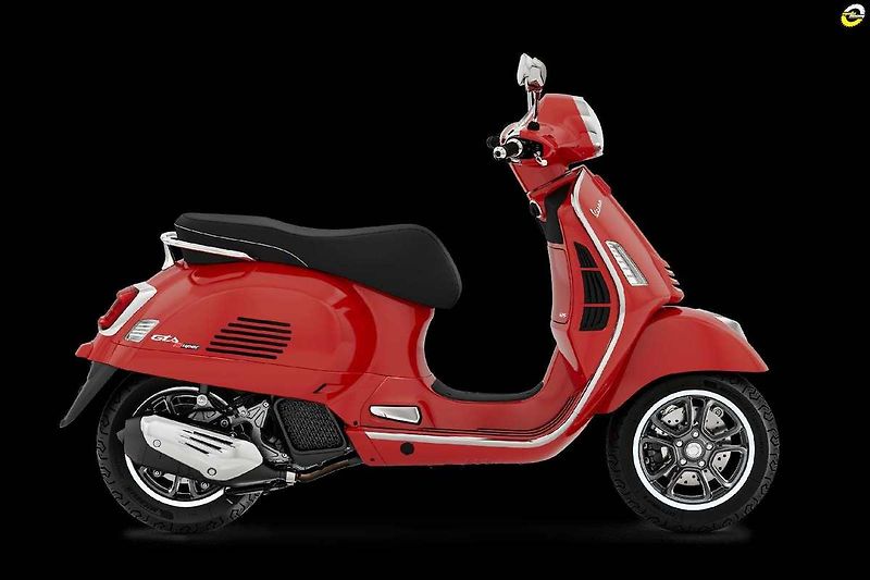 Vespa GTS 125 Super (2026) E5+ - fotka 8 z 16