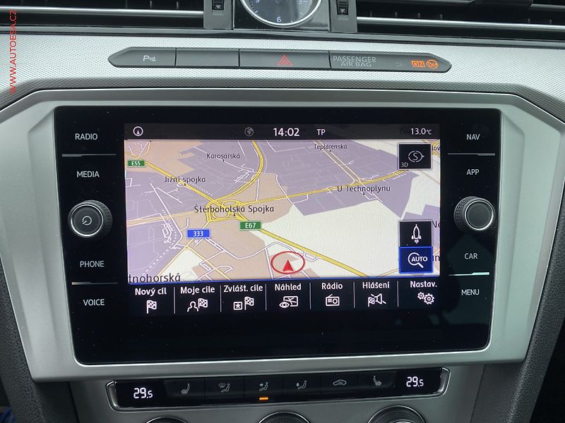 Volkswagen Passat (2018) 2.0TDi, DSG, navi, kamera - fotka 17 z 18