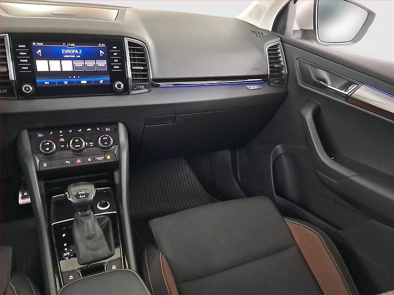 Škoda Karoq (2020) Scout 2.0 TDI - fotka 8 z 25