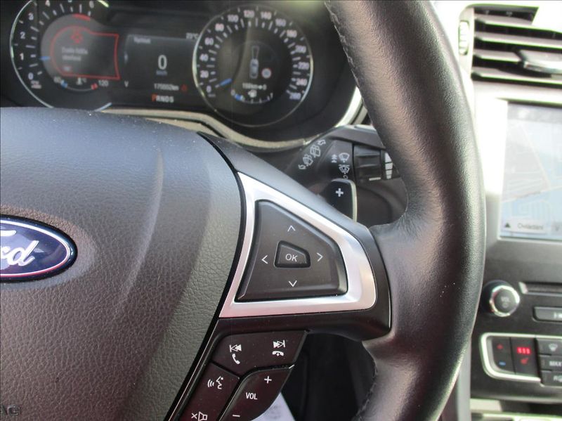 Ford Mondeo 2,0 TDCI, Titanium, automat, - fotka 26 z 40