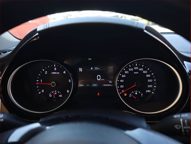 Kia Ceed (2022) 1.6 CRDi MHEV, Serv.kniha - fotka 11 z 18