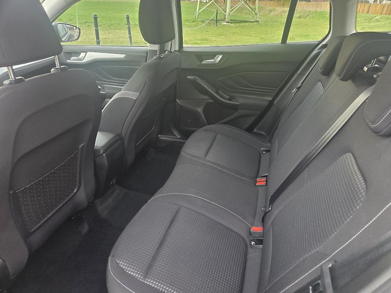 Ford Focus 1.5 EcoBlue 88kW, A/T,LED,DPH - fotka 14 z 26
