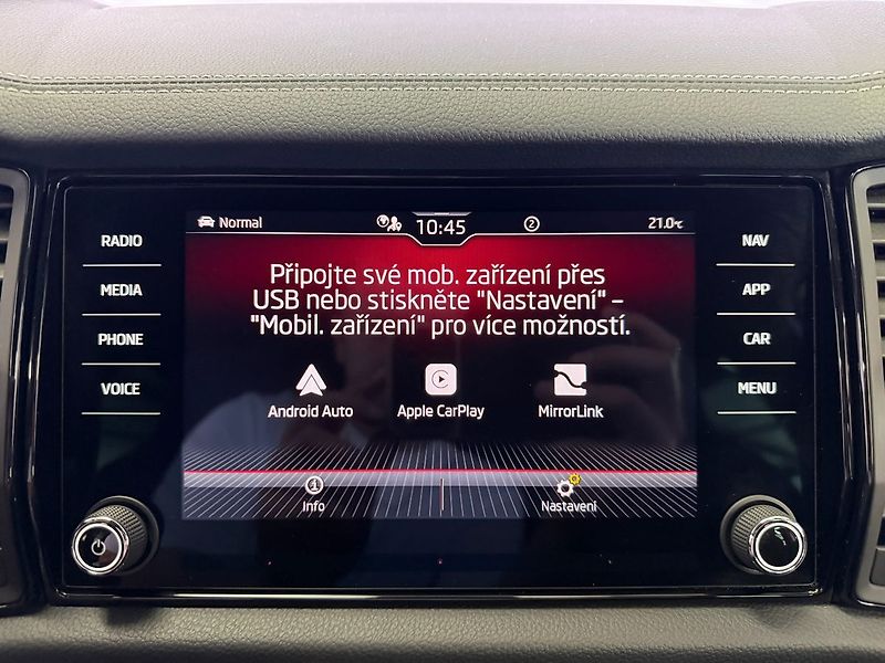 Škoda Kodiaq 2.0 TDI DSG 4X4 SPORTLINE, ACC - fotka 19 z 30