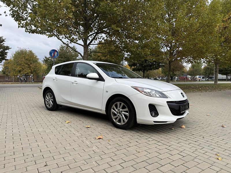 Mazda 3 1.6 MIRAI - fotka 15 z 31