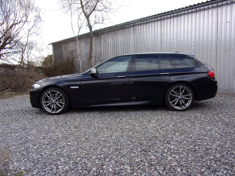 BMW Řada 5 (2012) M550d X-DRIVE 280kW KRÁSNÝ VŮZ - fotka 8 z 34