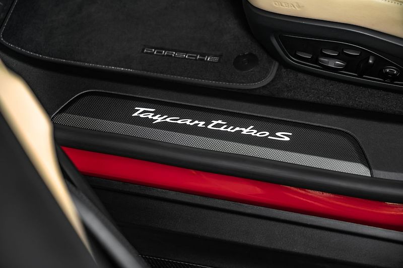 Porsche Taycan Turbo S, Approved Keramiky - fotka 19 z 23