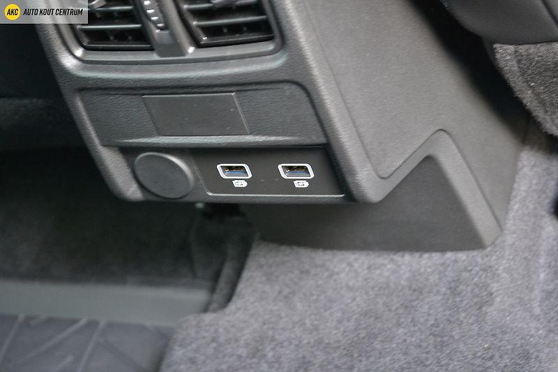 Renault Arkana Techno mild hybrid 140 EDC - fotka 16 z 49