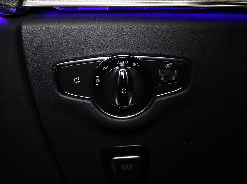Mercedes-Benz Třídy E E63s 612k.4M 65 780km.DPH   4, - fotka 27 z 45