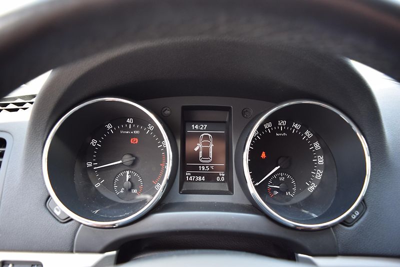 Škoda Yeti (2017) 1.4TSI 92kw AMBITION TAŽNÉ APP - fotka 28 z 44