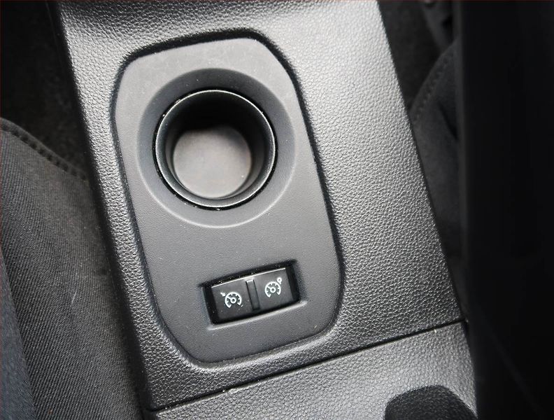 Dacia Duster (2018) Prestige 1.5 Blue dCi, Navi - fotka 21 z 22