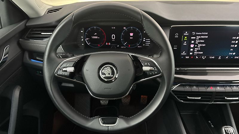 Škoda Octavia 2.0 TDI Style - fotka 9 z 26
