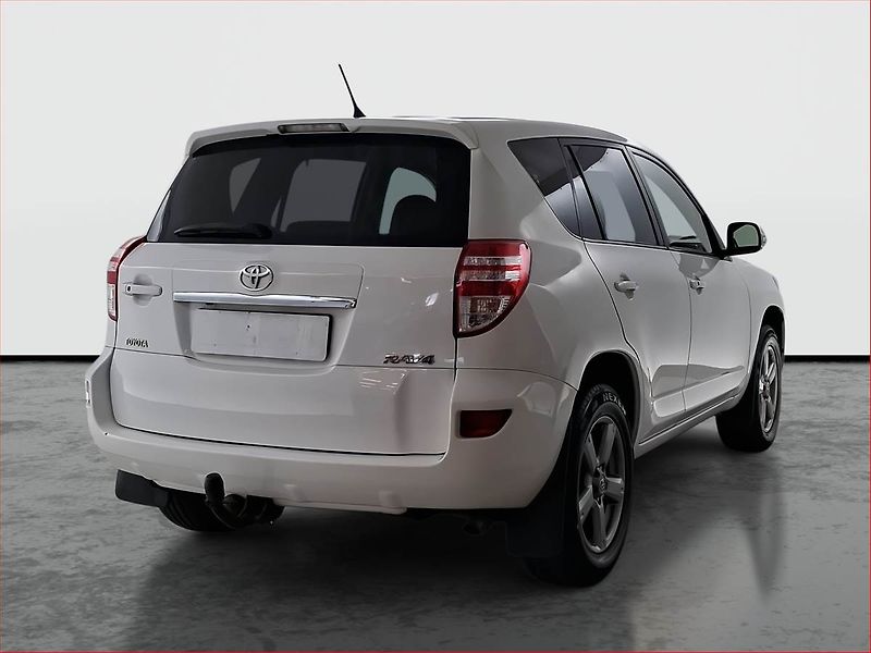 Toyota RAV4 (2012) 2.2 D-4D, 4X4, Tempomat - fotka 5 z 16