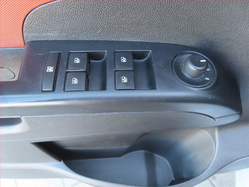 Chevrolet Aveo (2012) 1.4 i 16V, Tažné, levný provoz - fotka 16 z 18