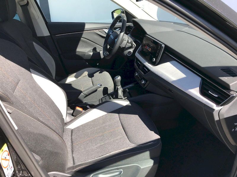 Škoda Kamiq (2025) SELEC TSI 85/1.0 M6F - fotka 15 z 28
