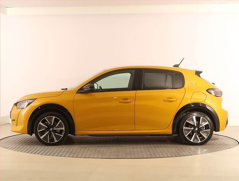 Peugeot 208 (2020) 50 kWh, SoH 84%, Automat - fotka 3 z 26