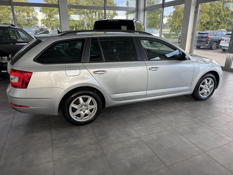 Škoda Octavia (2017) 2,0TDi DSG 4X4 NAVI TAŽNÉ LED - fotka 7 z 21