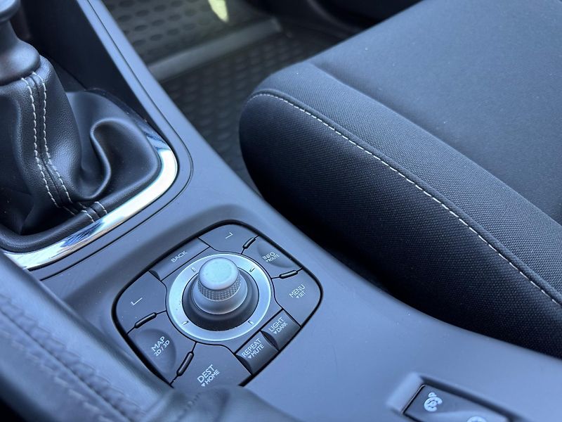 Renault Mégane (2015) Limited 1.5 DCI 81 KW - fotka 14 z 19