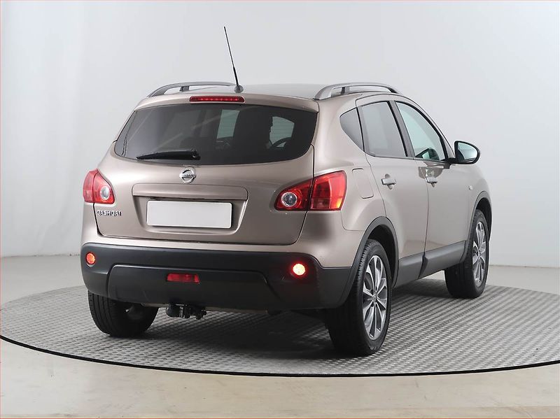 Nissan Qashqai (2009) 1.6, Serv.kniha, Navi - fotka 5 z 17