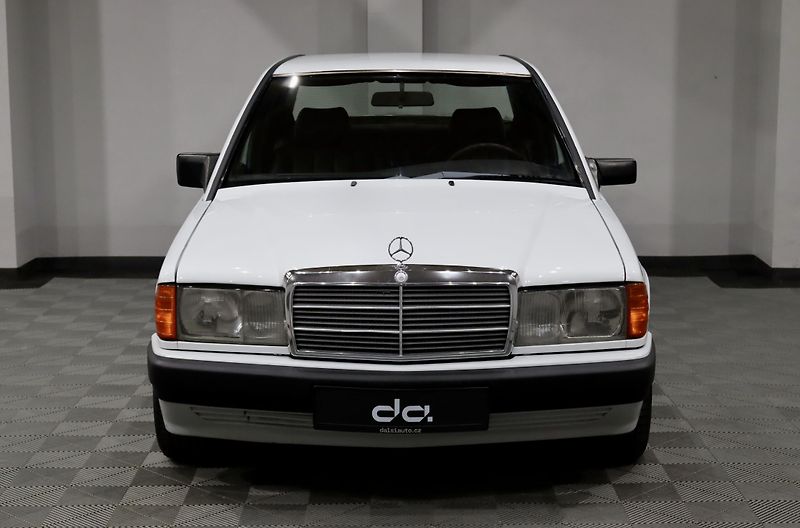 Mercedes-Benz 190 D 2.5 OM602 W201 - fotka 3 z 32