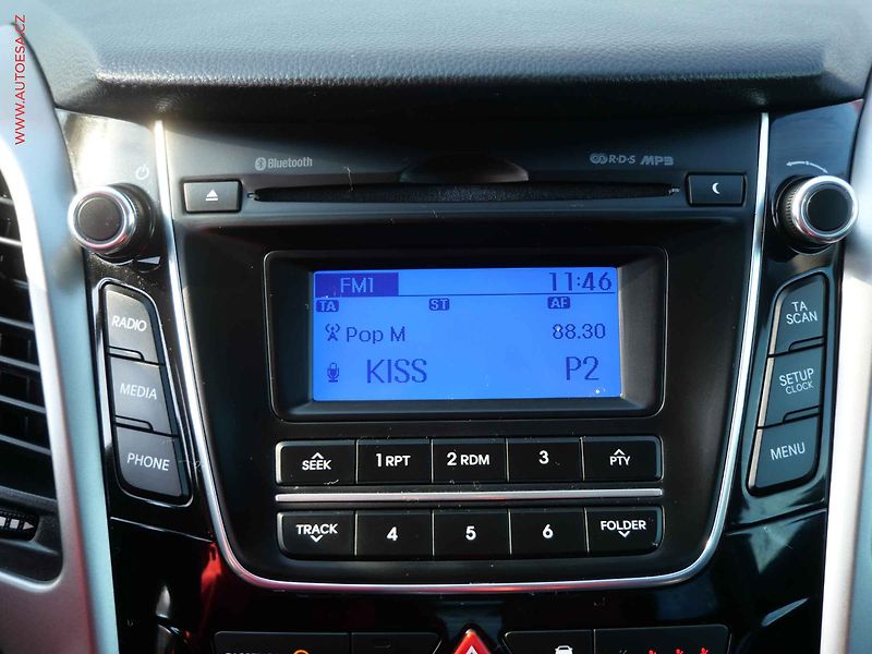 Hyundai i30 (2013) 1.6 CRDi, ČR - fotka 15 z 17
