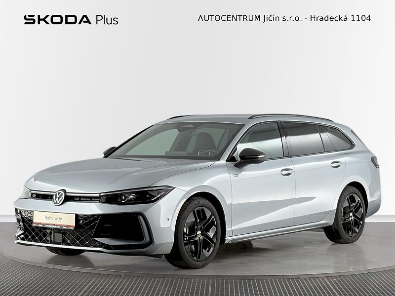Volkswagen Passat (2025) R-Line 2.0 TDI 142kW 4Motion D - fotka 1 z 40