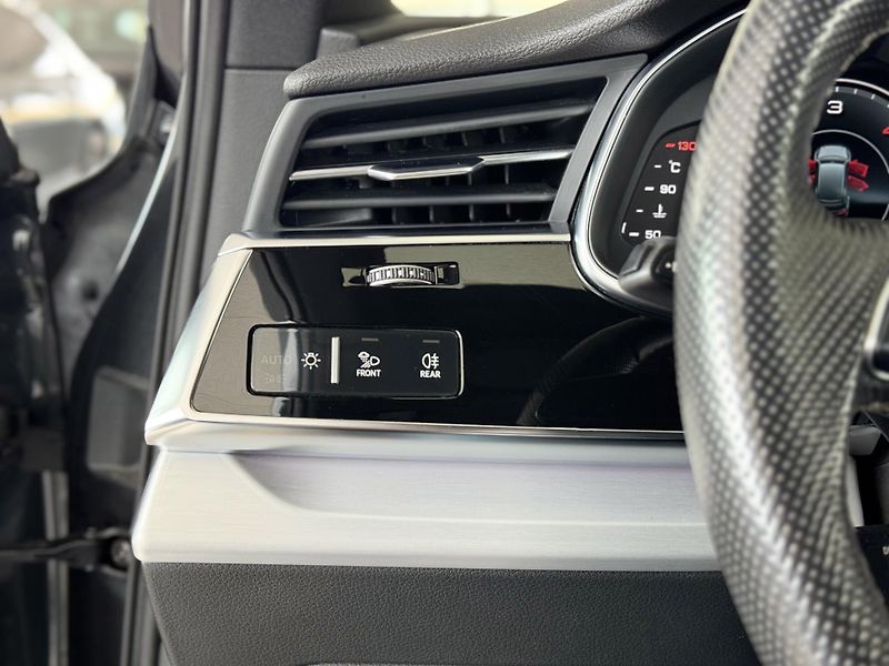 Audi Q7 50TDI Q*S-LINE*Matrix*Vzduch - fotka 32 z 44