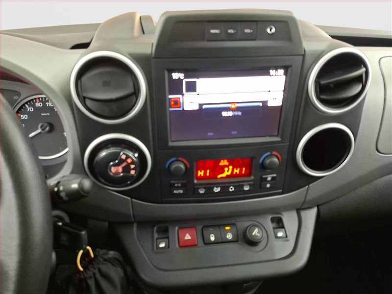 Citroën Berlingo (2018) XTR 1.6 BlueHDi, 5Míst - fotka 12 z 17