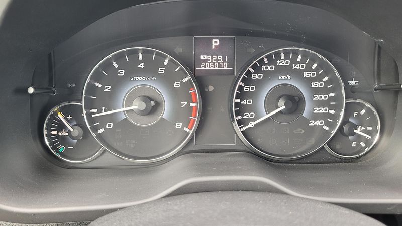 Subaru Legacy 2,5i 4x4 123 KW - fotka 22 z 24