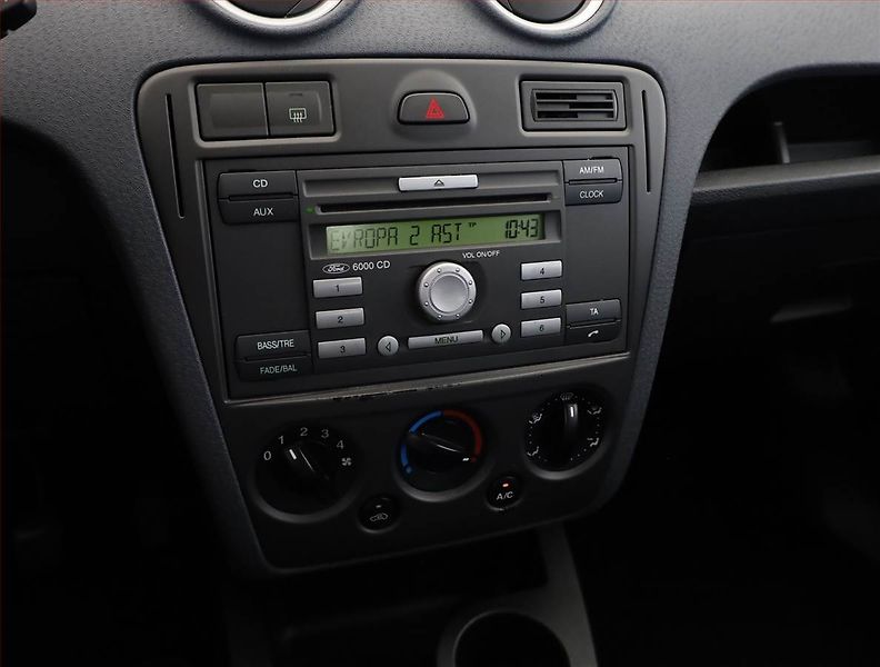 Ford Fusion (2010) 1.4, po STK, za skvělou cenu - fotka 9 z 12