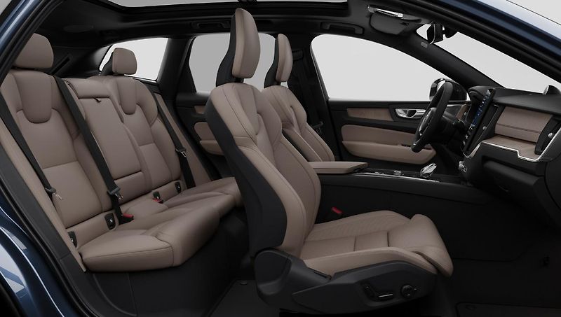 Volvo XC60 (2026) T8 ULTRA - fotka 12 z 13
