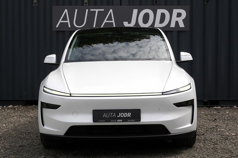 Tesla Model Y Long Range AWD, ČR, Tažné - fotka 14 z 39