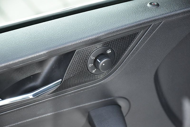 Škoda Rapid (2018) STYLE 1.0 TSI 81kW - fotka 30 z 32