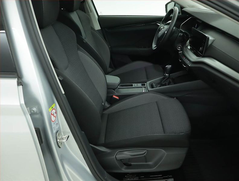 Škoda Octavia (2022) Ambition 2.0 TDI, ČR,1.maj - fotka 9 z 15