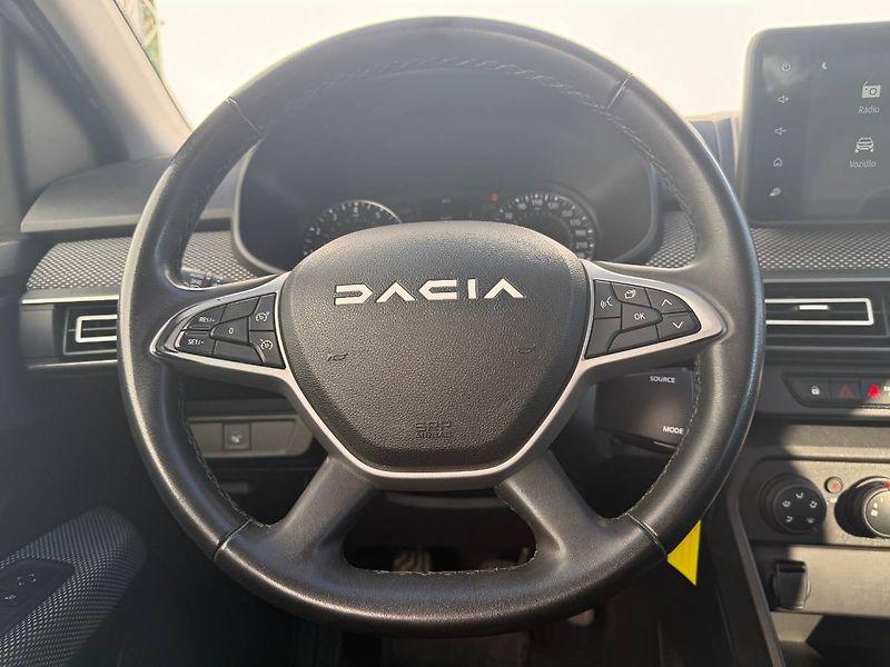 Dacia Jogger (2023) 1.0 TCe 81 kW Comfort - fotka 10 z 20
