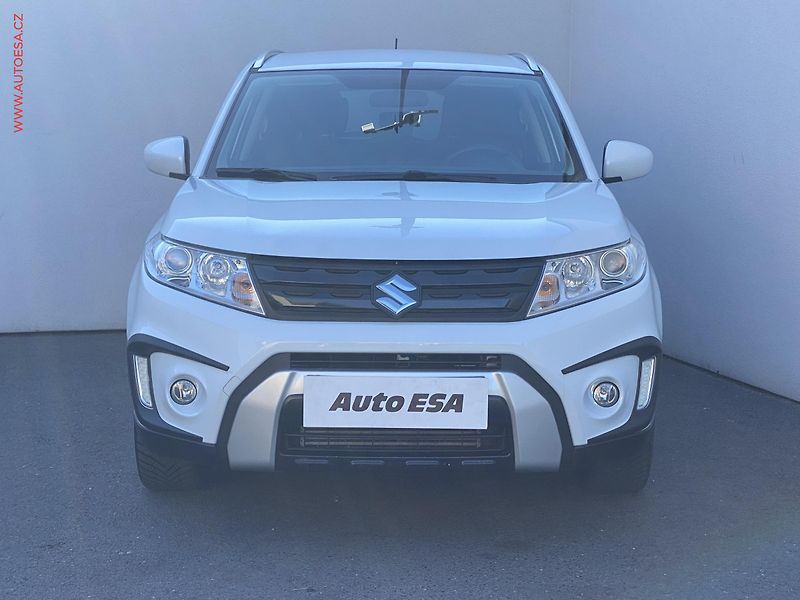 Suzuki Vitara (2015) 1.6 DDiS AllGrip, Premium, AC - fotka 2 z 19