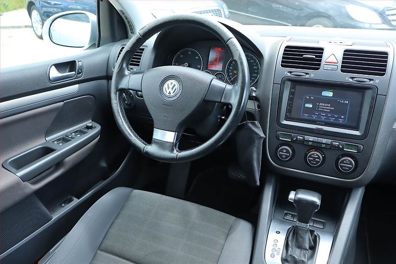 Volkswagen Golf (2007) 2.0 TDI, Automat, Serv.kniha - fotka 7 z 20