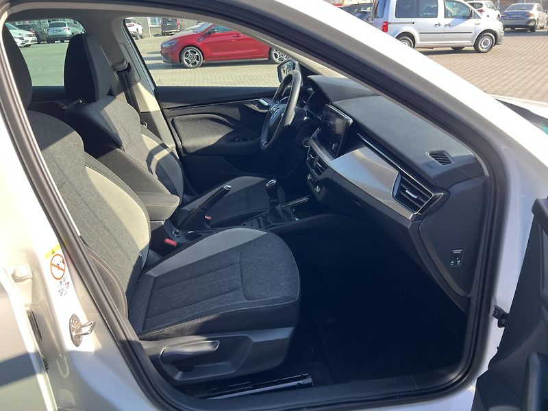 Škoda Scala (2023) 1.0TSi 81kW STYLE - fotka 36 z 40