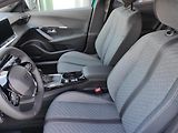 Peugeot 2008 (2026) ALLURE 1.2 100k MAN6 2x kamera - náhled 15