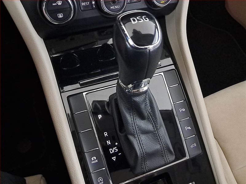 Škoda Superb (2015) Style Plus 1.4 TSI, Automat - fotka 22 z 22