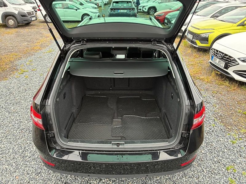 Škoda Superb (2023) STYLE 2.0TDI 110kW CZ DPH - fotka 6 z 11